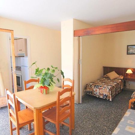 Ferienwohnung Aries Basic Salou Exterior foto