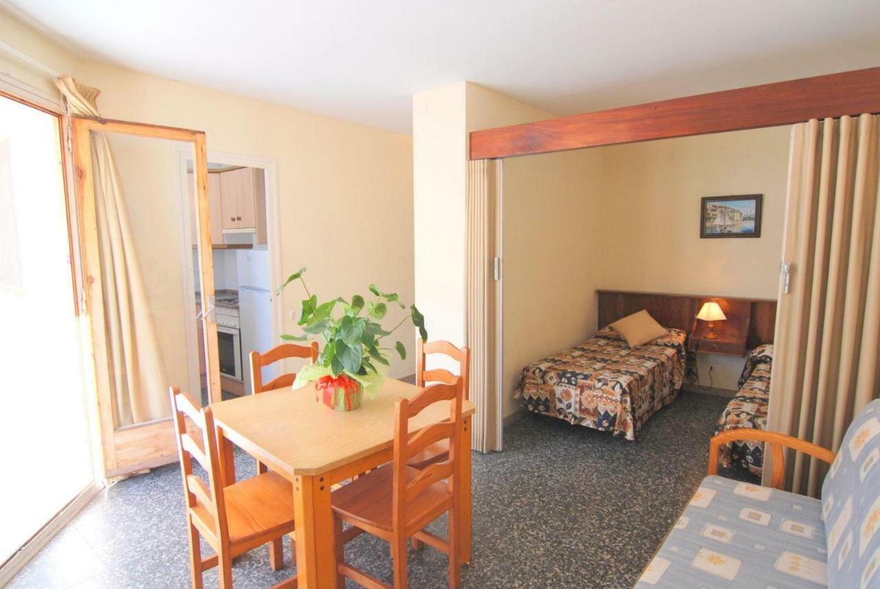 Ferienwohnung Aries Basic Salou Exterior foto