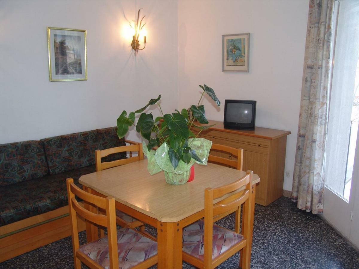 Ferienwohnung Aries Basic Salou Exterior foto